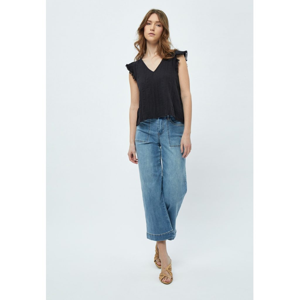 Clara Cap Sleeve Crop Blouse Black