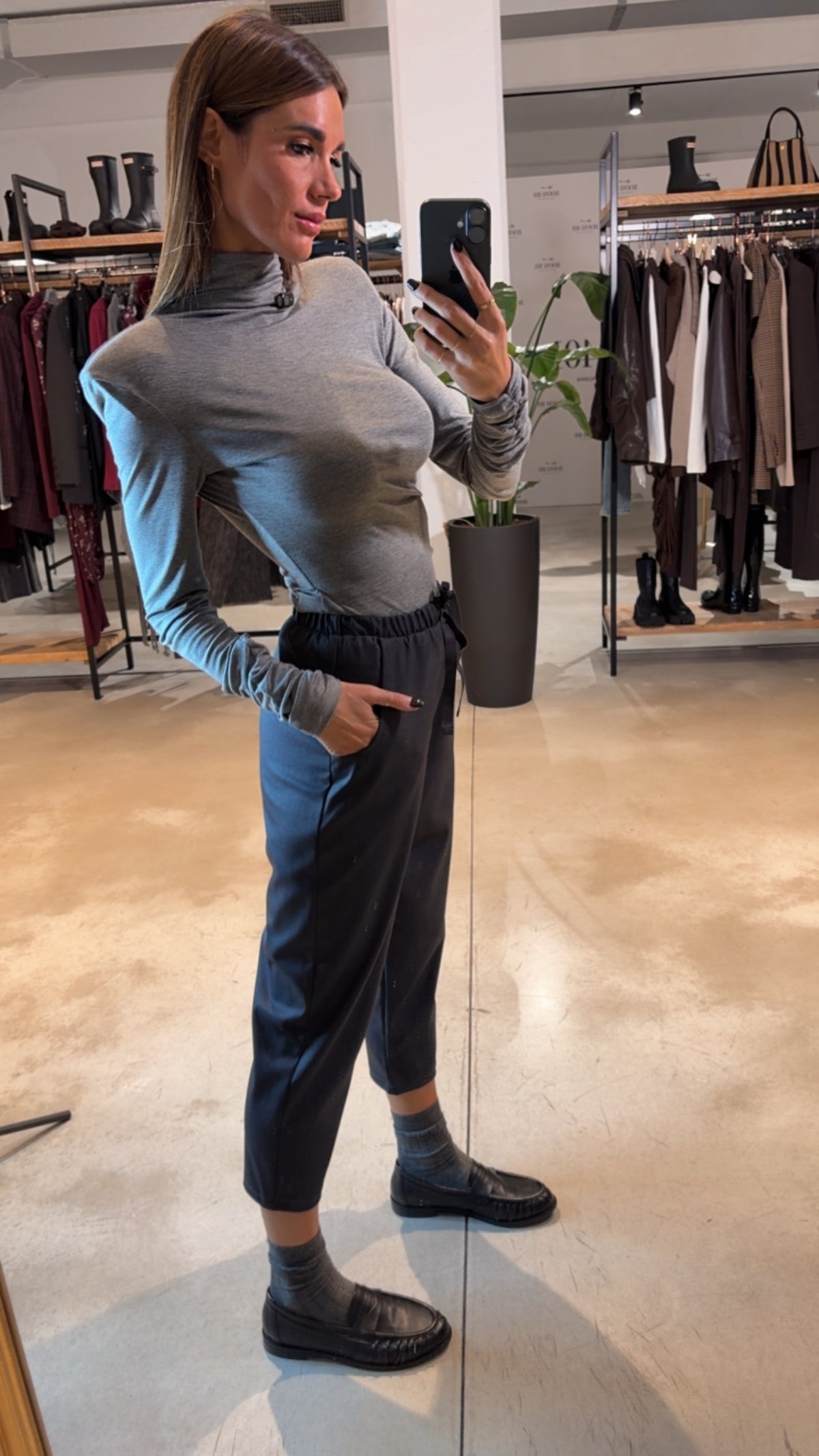 Pantalone cropped con coulisse