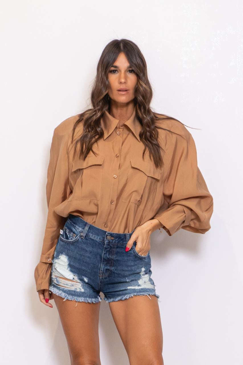 Camicia Con Tasche Applicate E Spalline Imbottite