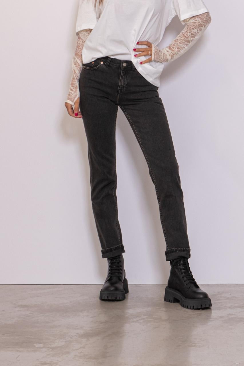 Straw Mid Slim Tar Aged Black