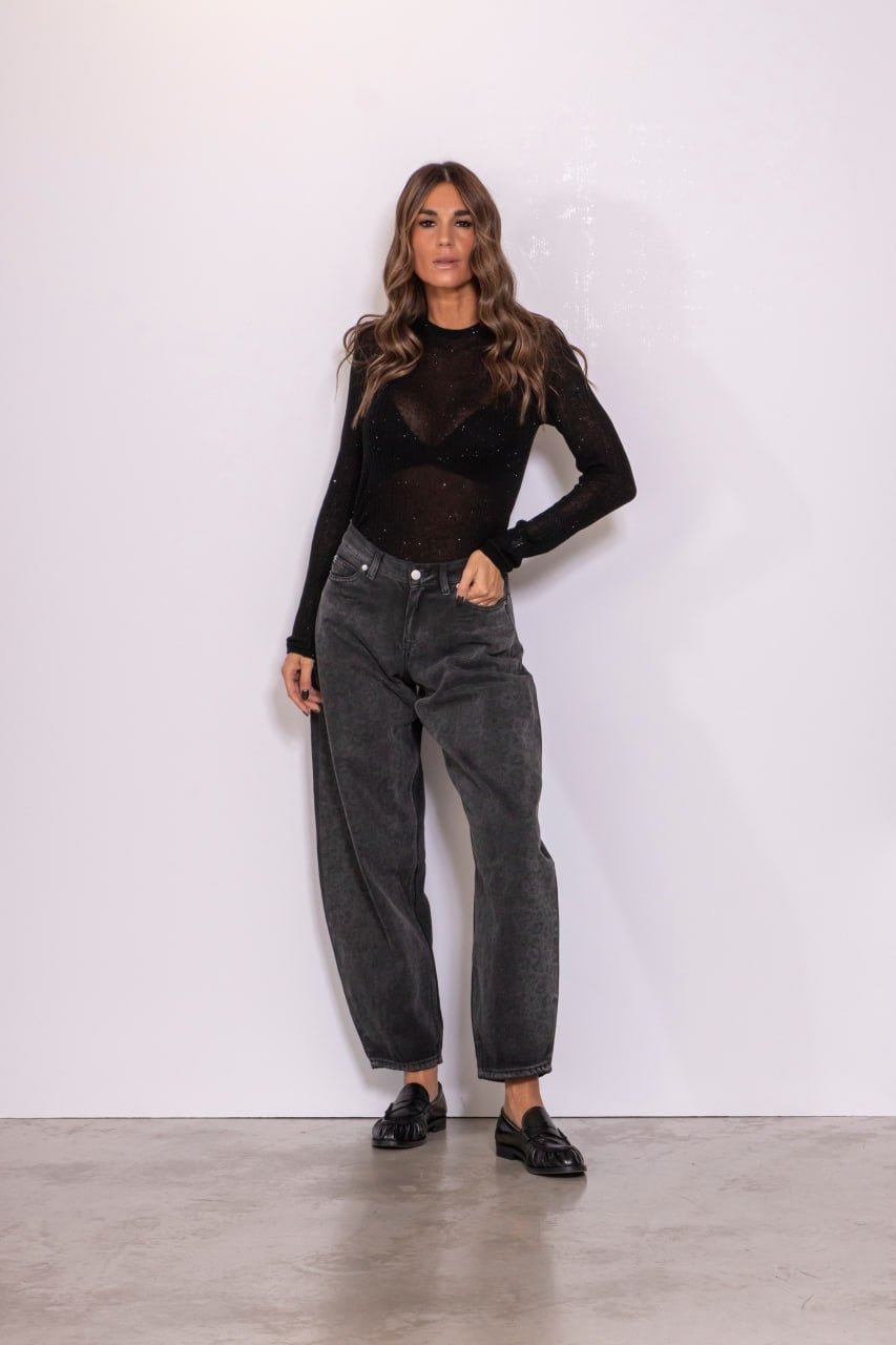 Nanci mid barrel black leopard