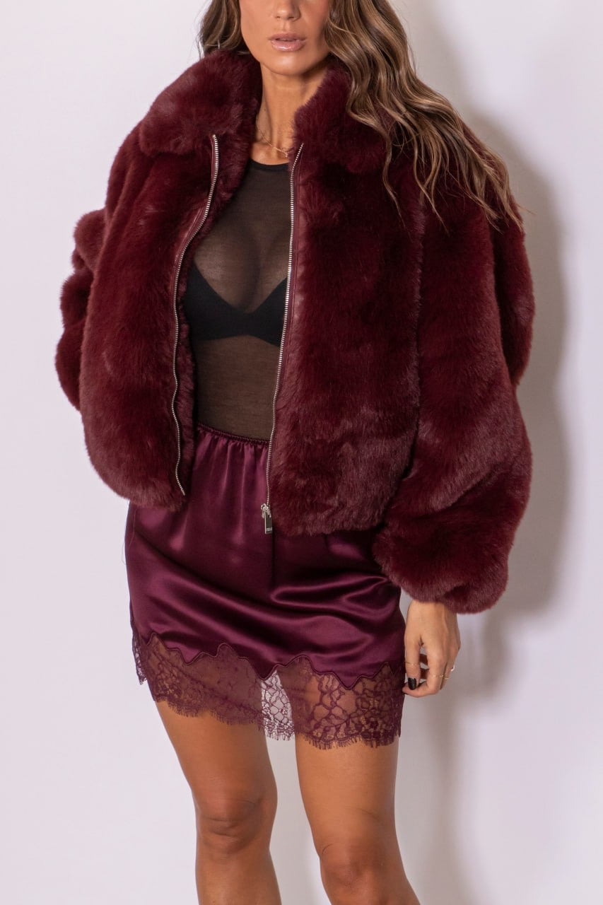 Pelliccia con zip bordeuax