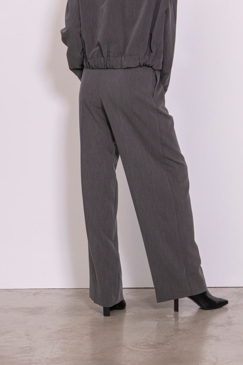 Pantalone palazzo con pinces