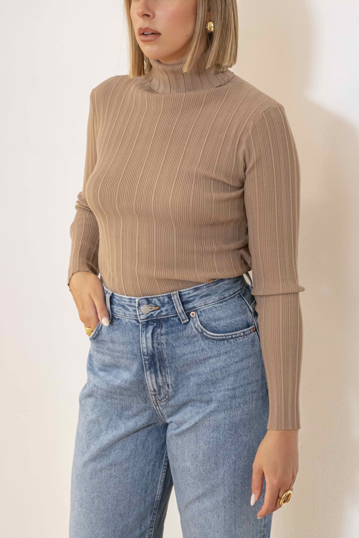 Dolcevita A Costine Beige