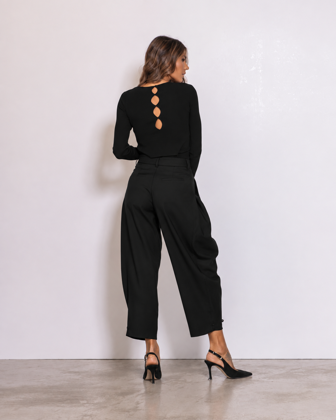Maglia A Costine Con Cut Out Sulla Schiena