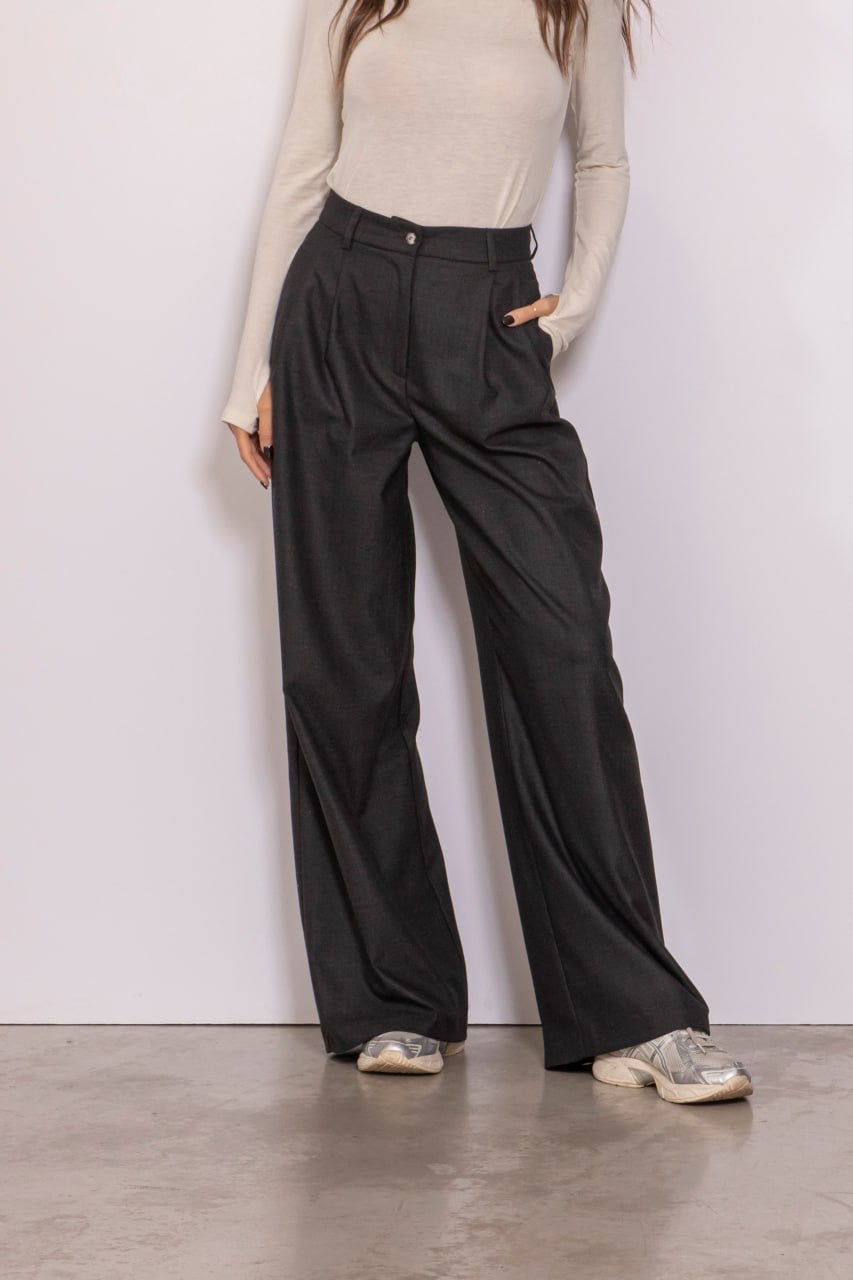 Pantalone palazzo con pinces