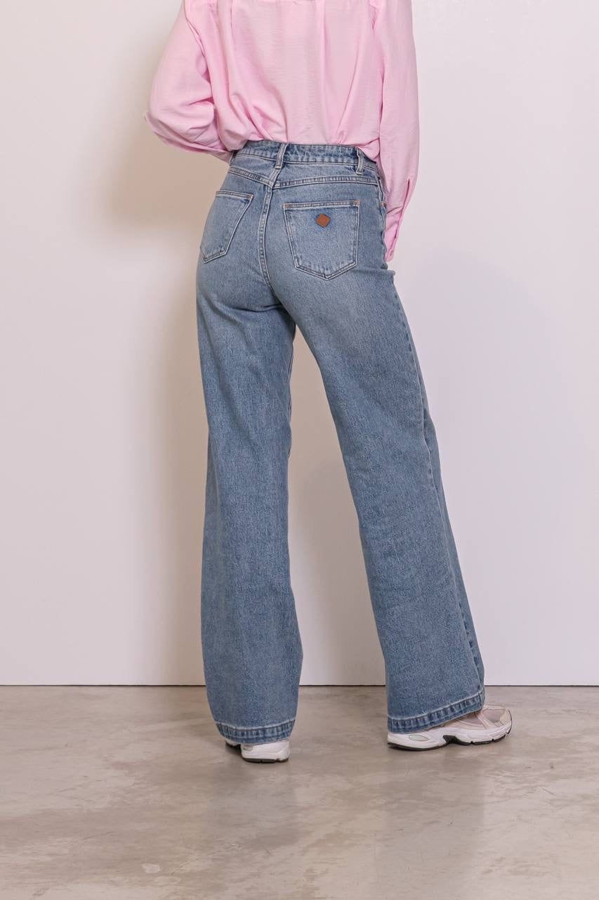 94 High Wide Selena