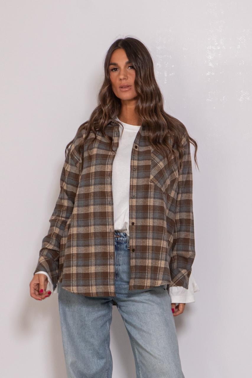 Maxi Camicia A Quadri Con Tasca Sul Petto Marrone