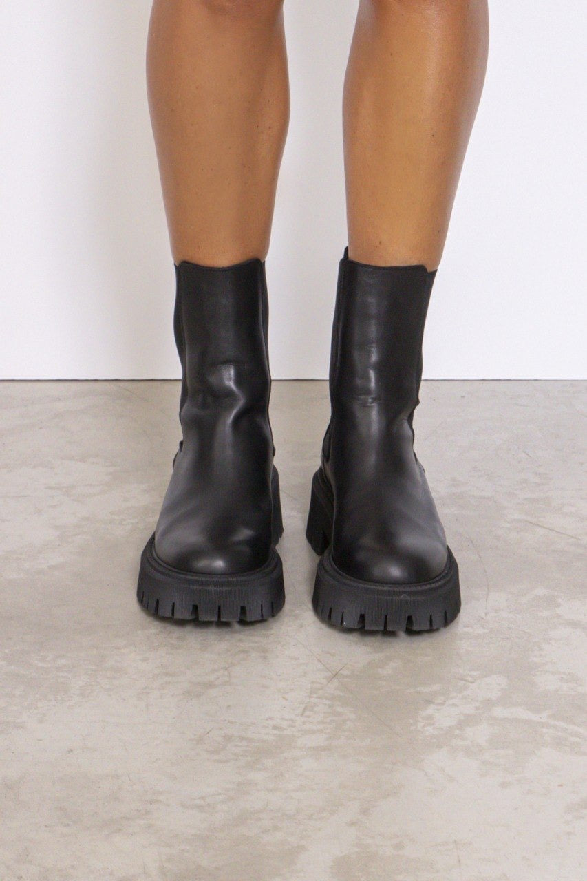 Preordine Rebel Biker In Vitello Nero
