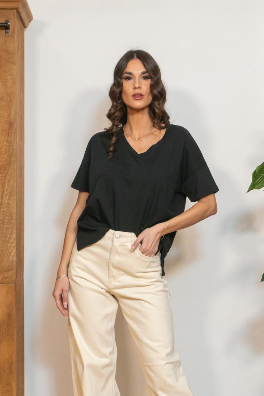 T-shirt Scollo V A Maniche Corte