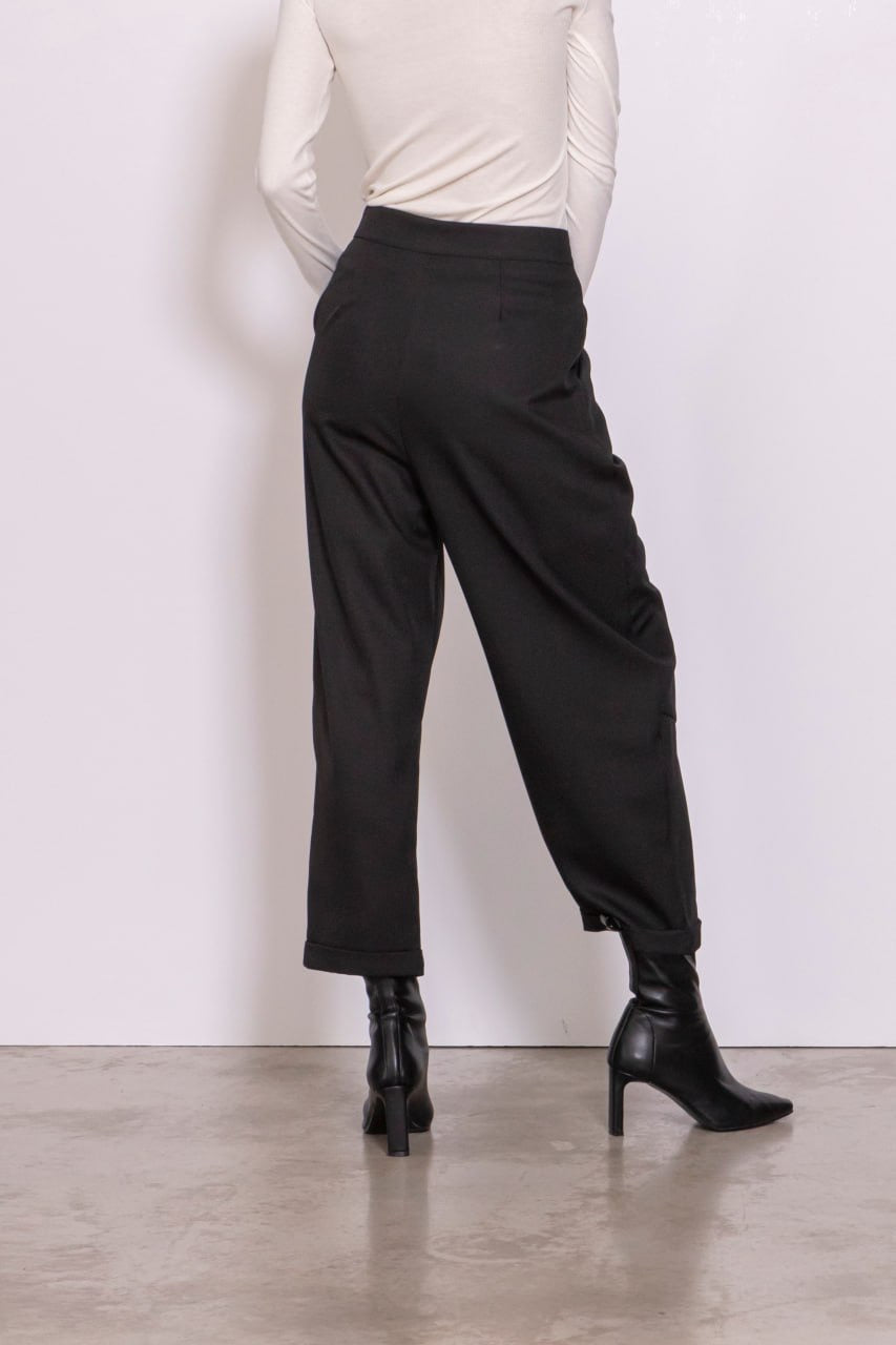 Pantalone balloon con pinces e risvolto