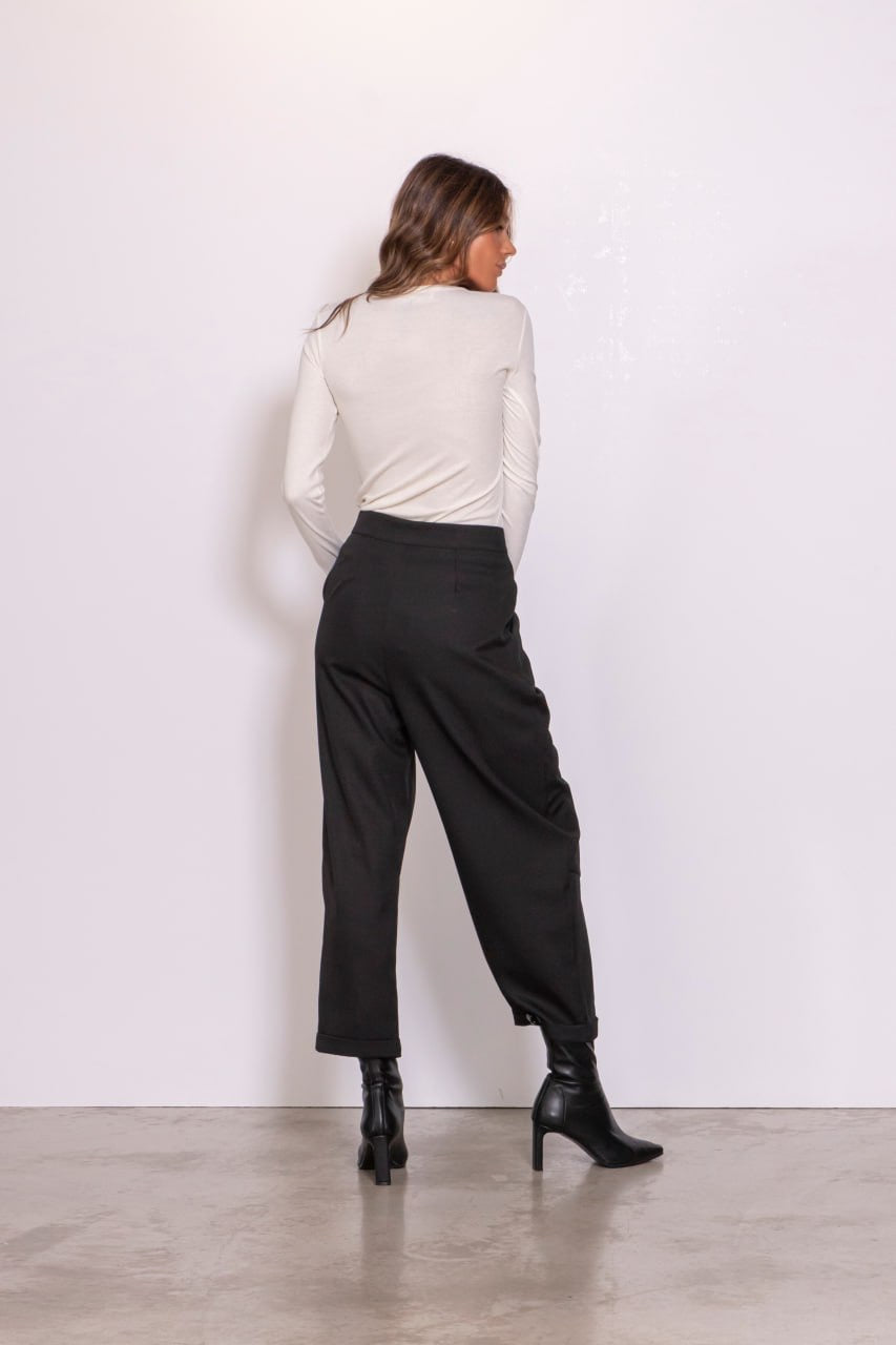 Pantalone balloon con pinces e risvolto