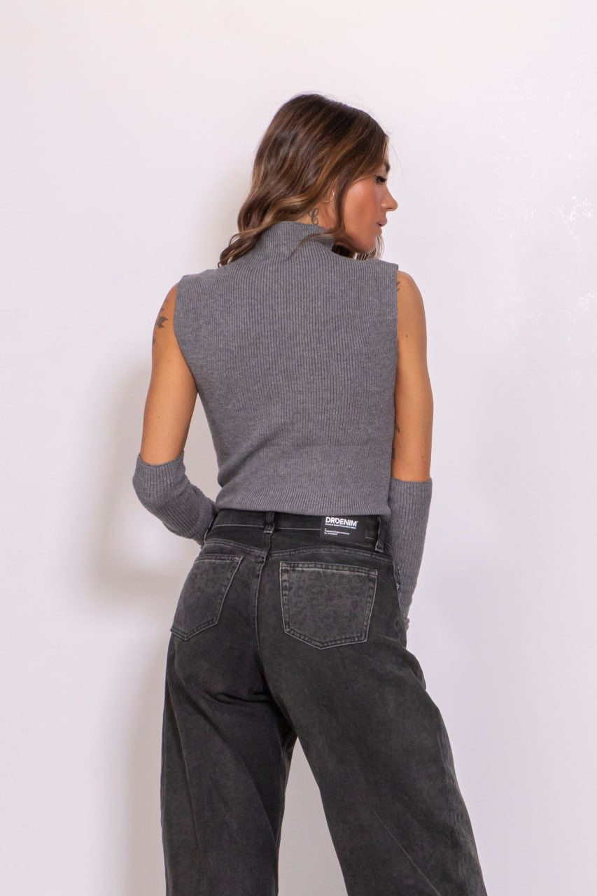 Gilet Con Dettaglio Manicotti grigio