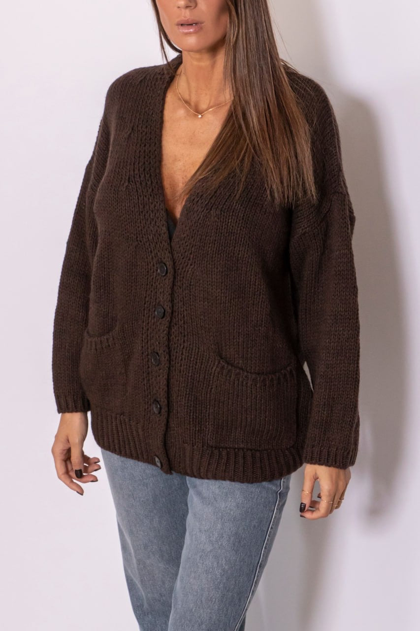 Cardigan over con bottoni