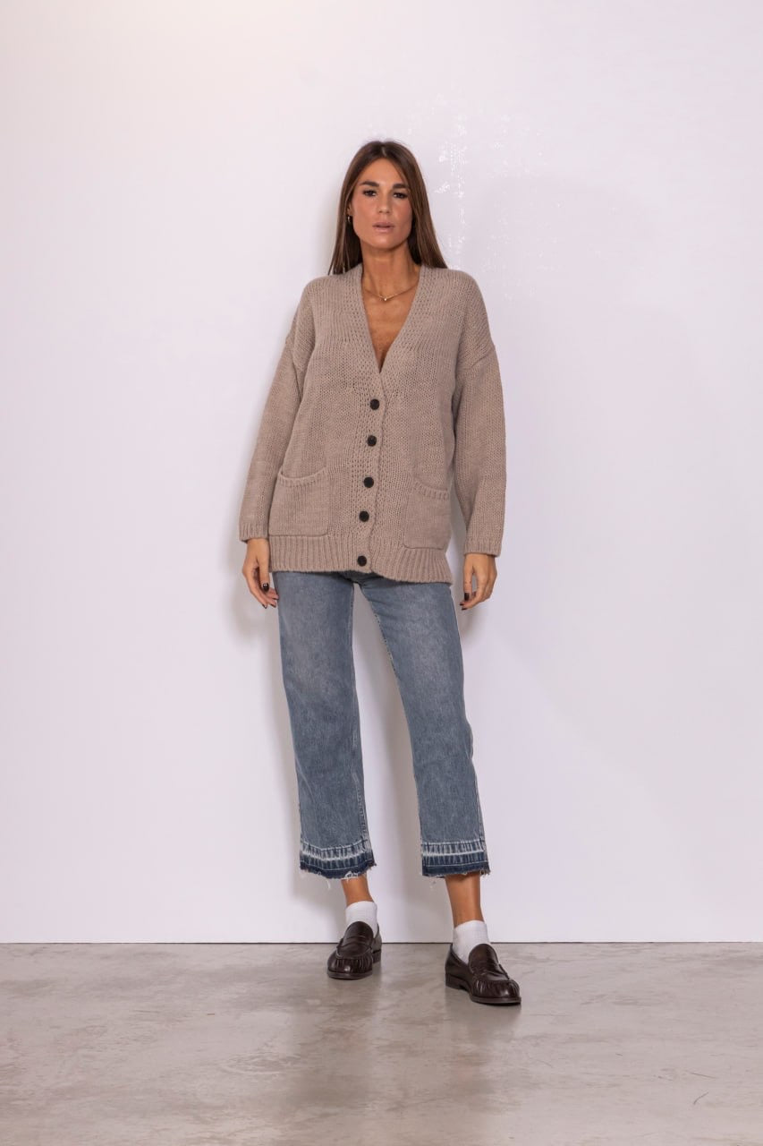 Cardigan over con bottoni