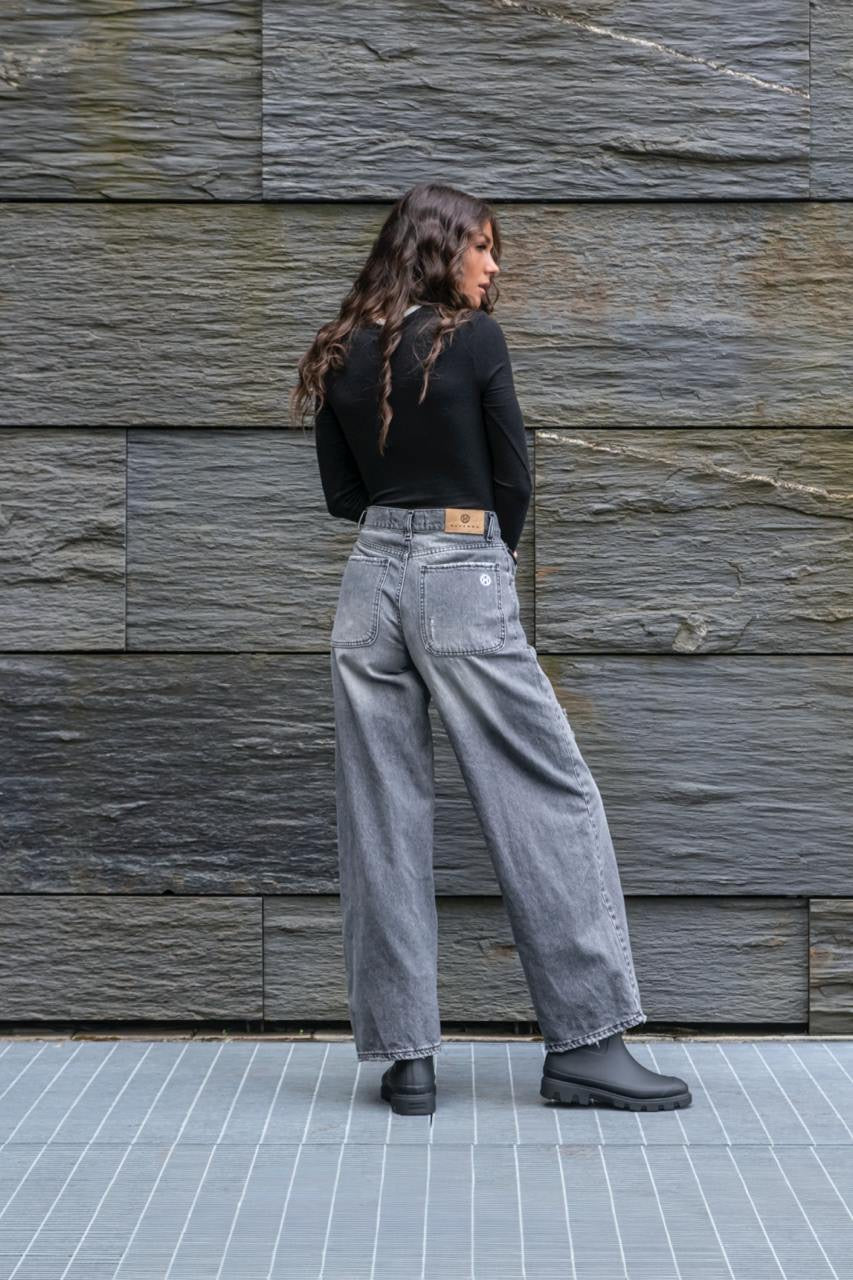 Jeans Bella Con Strappi