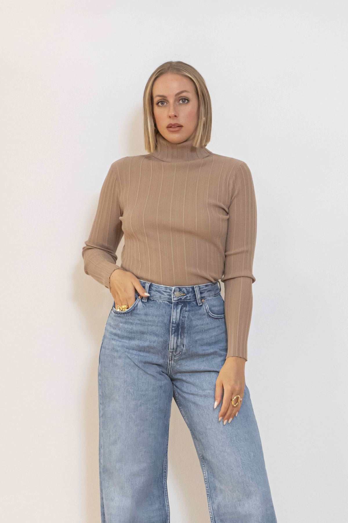 Dolcevita A Costine Beige