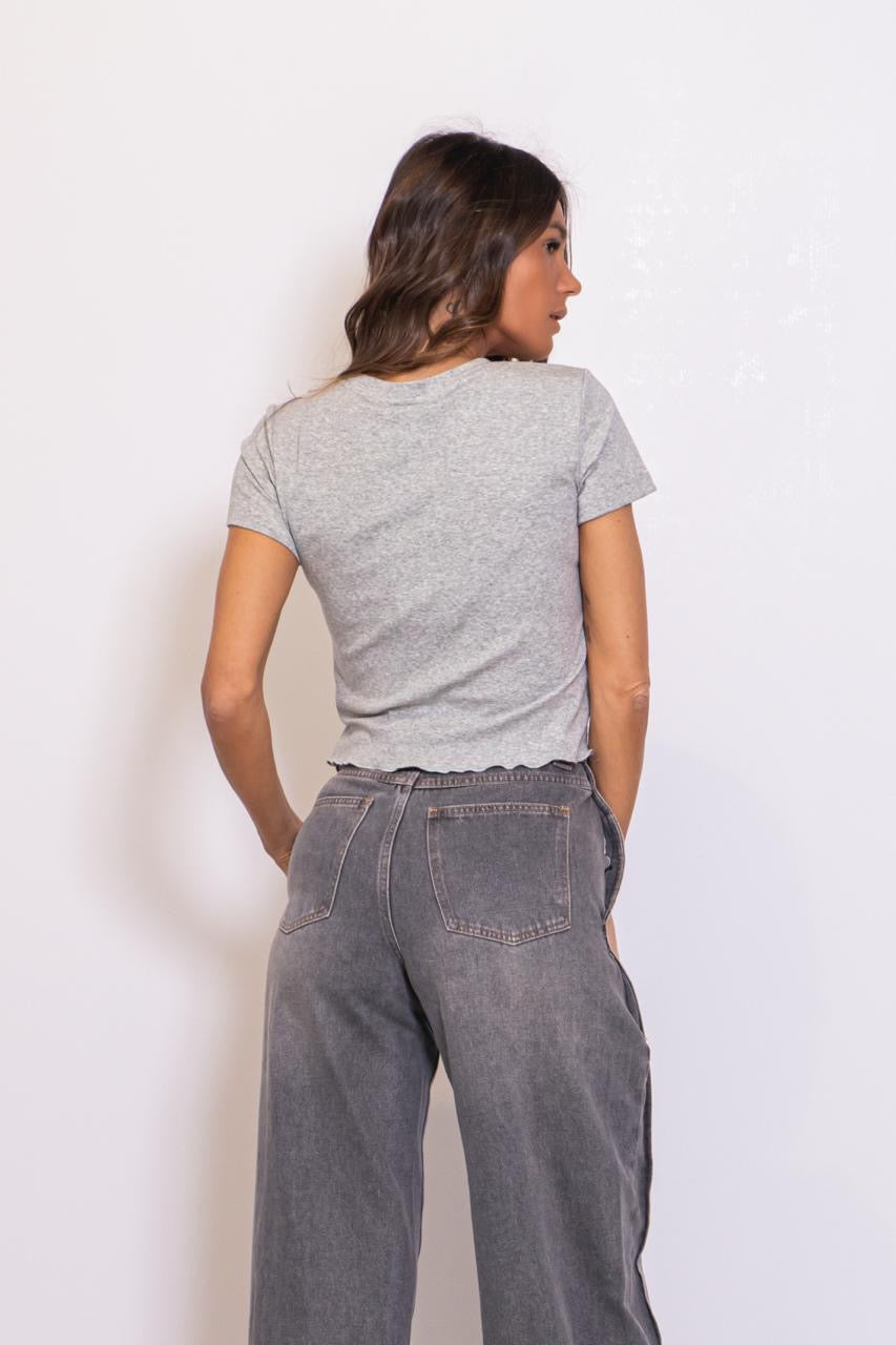 T-shirt A Maniche Corte Con Orlo Lattuga
